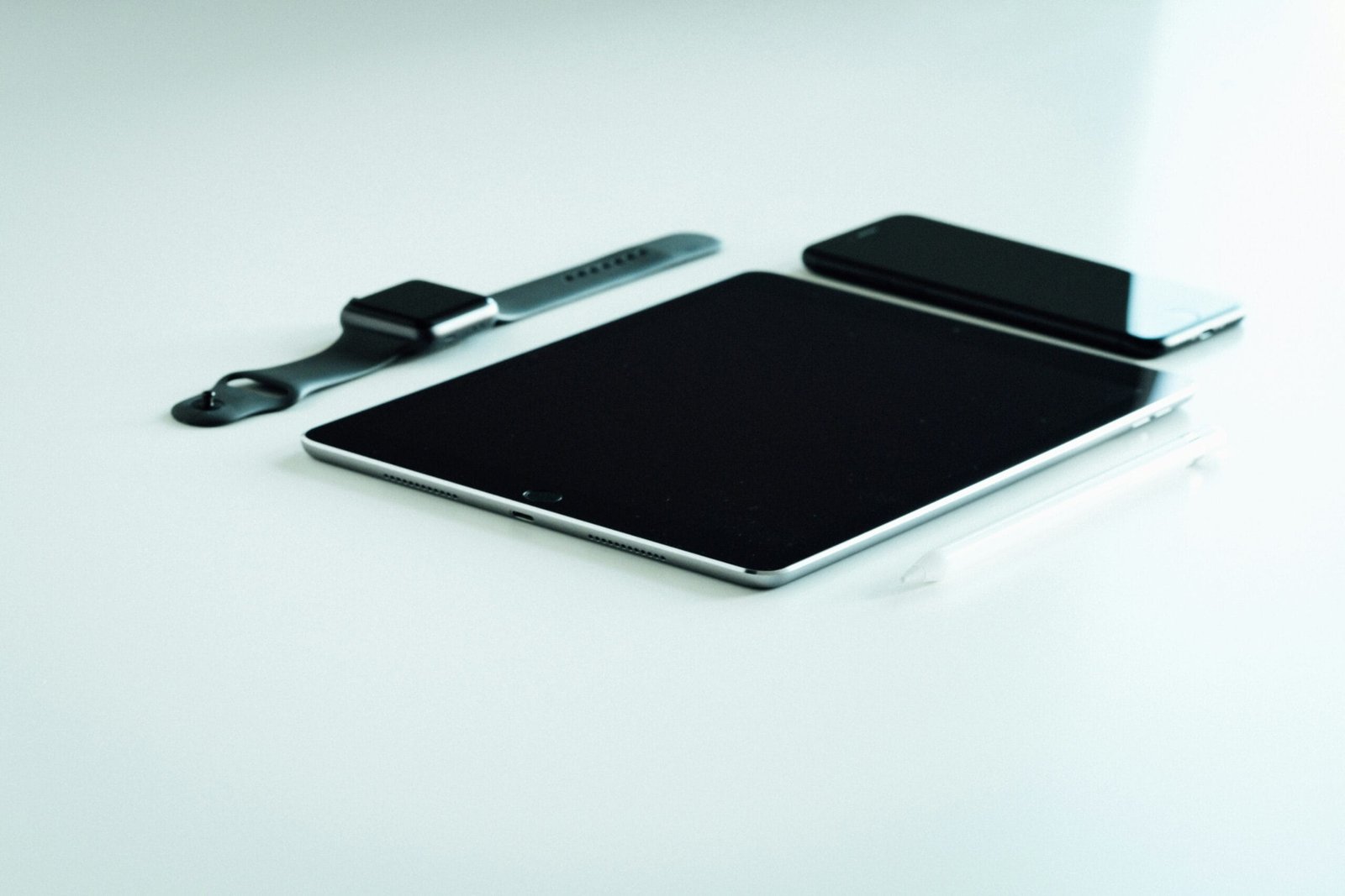 Mobile, tablet and watch